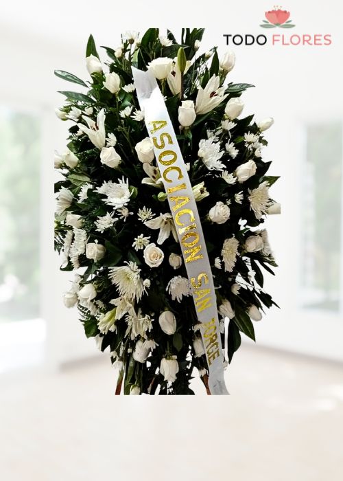 Pedestal Funebre de Rosas Blancas , de 115 x 60,Simboliza Esperanza Y recuerdos, La mejor manera de Manifestar uns recordacion eterna. imcluye envio.  